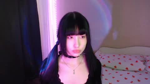 Naemi online show from October 31, 8:29 am