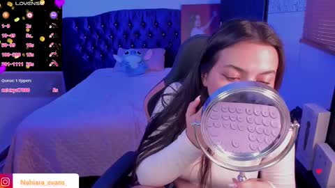 NAHIARA EVANS online show from March 3, 3:15 pm