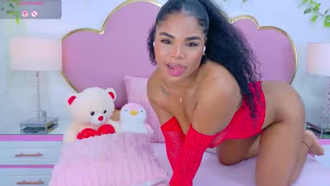 NahiaraReina  online show from November 1, 2:43 pm