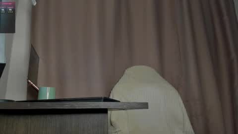 Asy no face  online show from September 15, 3:53 pm