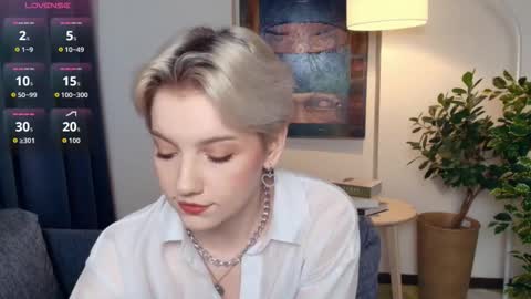 Kate online show from November 26, 1:01 pm