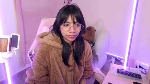 nami_usagi online show from September 10, 4:18 pm