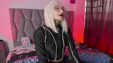 namtarak4 online show from March 24, 10:26 pm