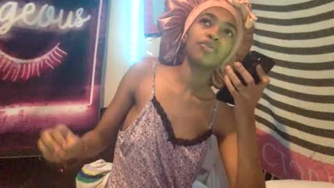 nanaonn online show from November 20, 6:53 pm