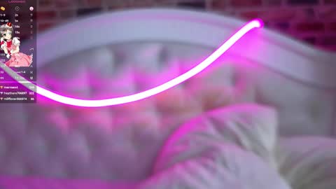 Snapshot of nancybutler chatting on September 23, 8:23 am Sally Blonde Katrinbrown online show from September 23, 8:23 am