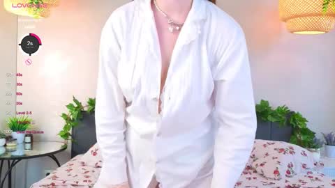 Snapshot of nancycaseys chatting on October 11, 5:45 am Luna online show from October 11, 5:45 am