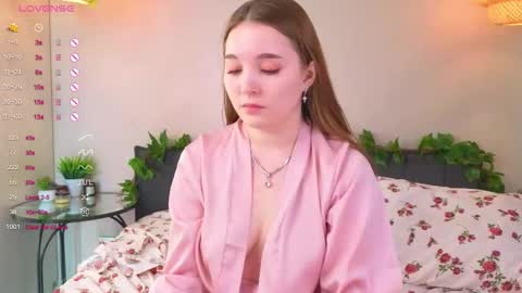 Snapshot of nancycaseys chatting on October 3, 5:12 am Luna online show from October 3, 5:12 am