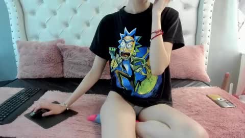 naomi online show from October 13, 1:47 pm