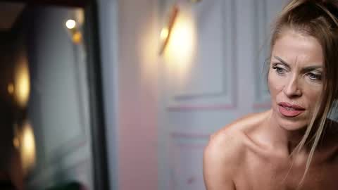  Naomi  online show from April 9, 5:18 pm