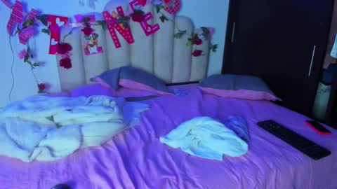 Snapshot of naomiasha_ chatting on February 11, 11:20 am online show from February 11, 11:20 am