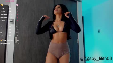 Naomi  online show from October 14, 2:47 am