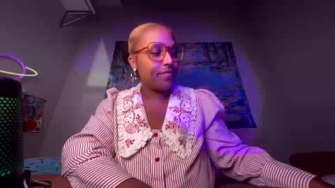 Naomigiirl6 online show from March 12, 12:47 pm