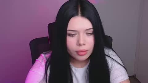 Naomi online show from November 4, 8:36 pm