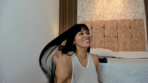 Naomy Smith online show from December 21, 6:22 pm