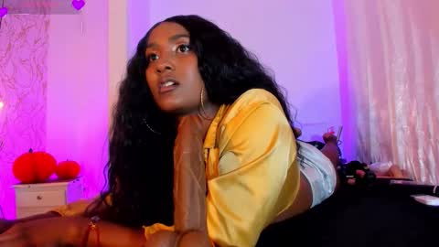 Naomy online show from October 28, 9:19 pm