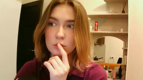 natali bright online show from March 26, 8:32 pm