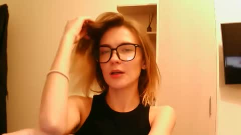 natali bright online show from March 22, 7:53 pm