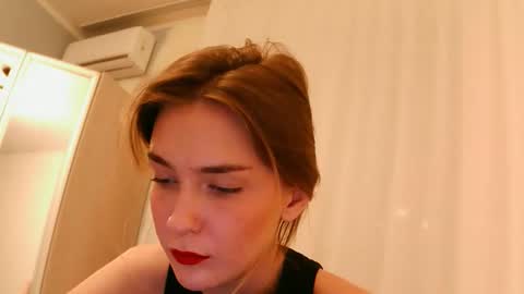 natali bright online show from March 20, 7:52 pm