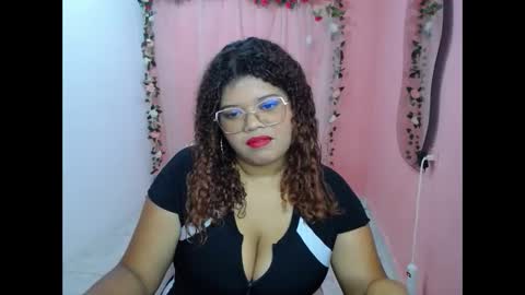 natalie_tits1 online show from September 30, 5:29 pm