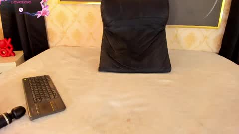 NATALIE online show from April 8, 1:13 pm