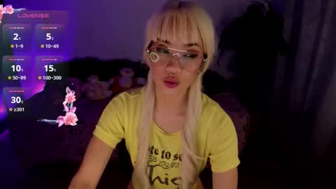 MissNatis online show from October 30, 2:47 am