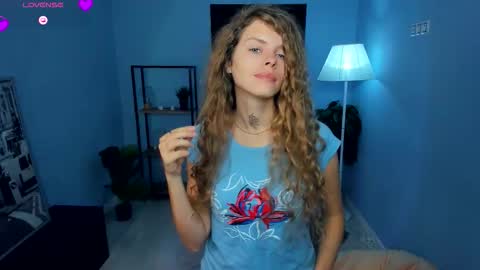 Natalie online show from October 3, 5:23 am