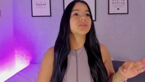 Snapshot of natasha_harpper chatting on February 14, 10:59 am Natasha online show from February 14, 10:59 am