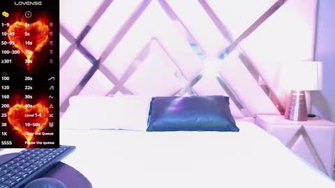 nathalia online show from September 10, 8:20 pm