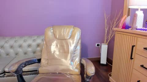 nathalie rossel online show from February 11, 7:15 pm