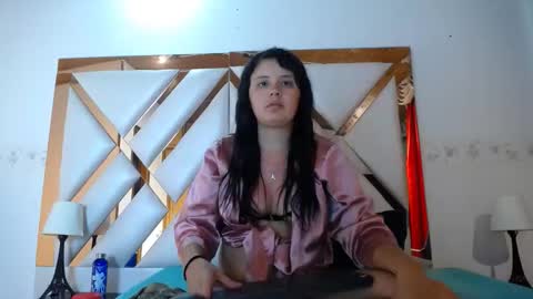 nathaly low online show from March 16, 1:04 pm