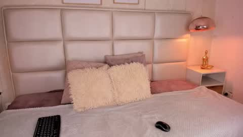 Natt  online show from October 7, 1:04 pm