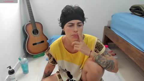 natt_op online show from February 25, 10:41 pm