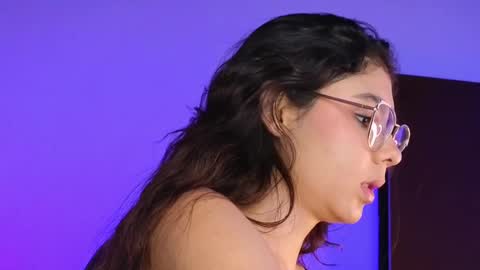 Snapshot of naty_saenz3 chatting on February 4, 9:28 am Naty Saenz online show from February 4, 9:28 am