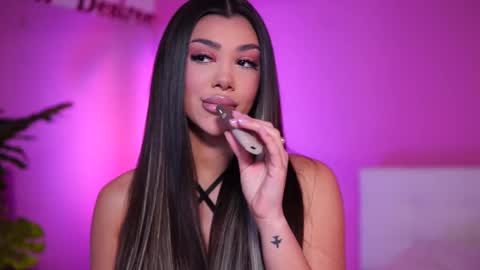 Naty online show from March 8, 5:14 am