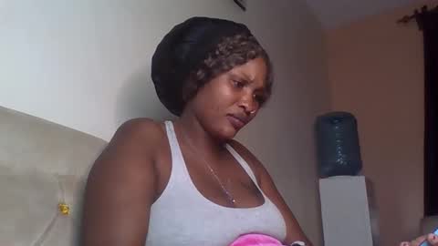 naughty8779 online show from March 28, 11:58 pm