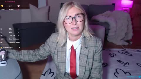 Bex currently on maternity leave online show from October 30, 9:38 pm