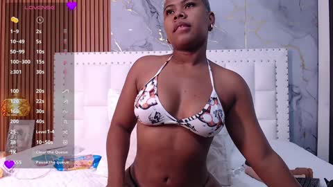 Snapshot of naughty_ebonyy chatting on January 16, 3:02 am SASHA online show from January 16, 3:02 am