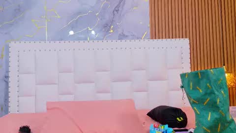 Snapshot of naughty_ebonyy chatting on September 24, 3:05 am SASHA online show from September 24, 3:05 am