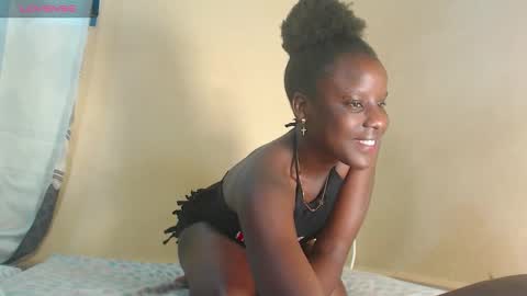 naomi online show from September 18, 1:31 pm