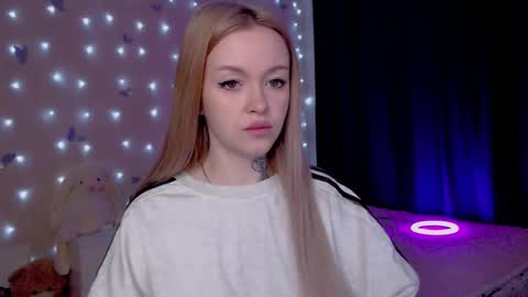 Mable online show from March 13, 1:29 am