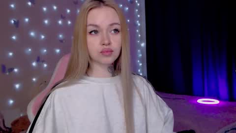 Mable online show from March 17, 2:26 am