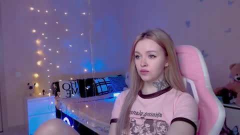 Mable online show from March 30, 1:49 am