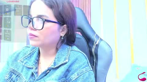 Stefany online show from May 10, 2:46 am