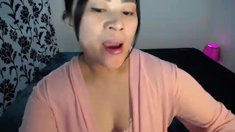 May online show from October 4, 4:40 am