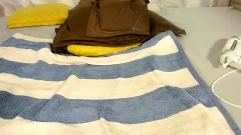 naughtybutterfly6 online show from November 22, 4:15 am