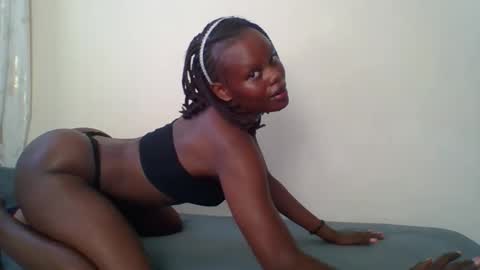 naughtykoko online show from December 16, 1:28 pm