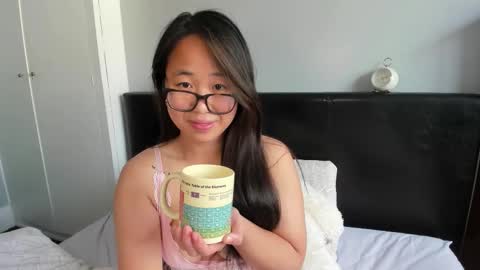 Snapshot of naughtynerdygirl chatting on October 21, 1:26 pm Gigi Chu online show from October 21, 1:26 pm