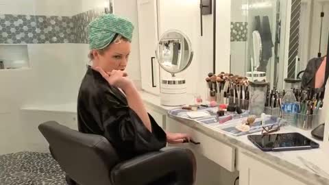 naughtynursenlr online show from October 4, 8:24 pm