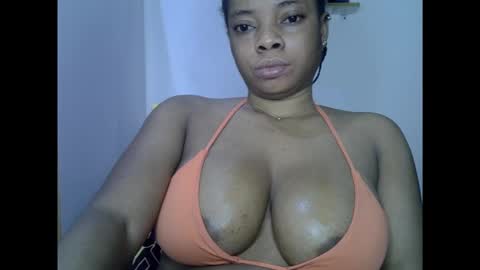 naughtyxcuntx online show from December 2, 3:52 am