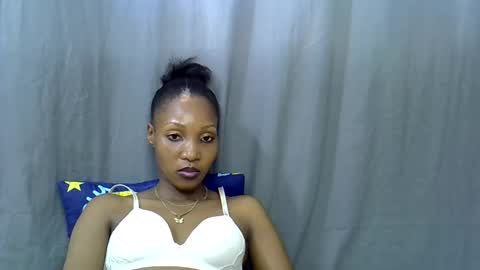 naughtyy4u online show from March 19, 9:24 am